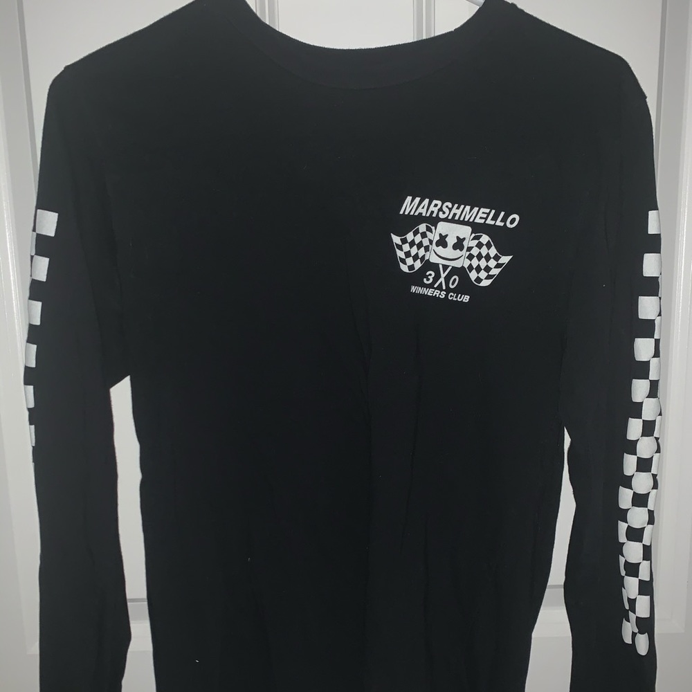 Black Marshmello Long Sleeve Tee